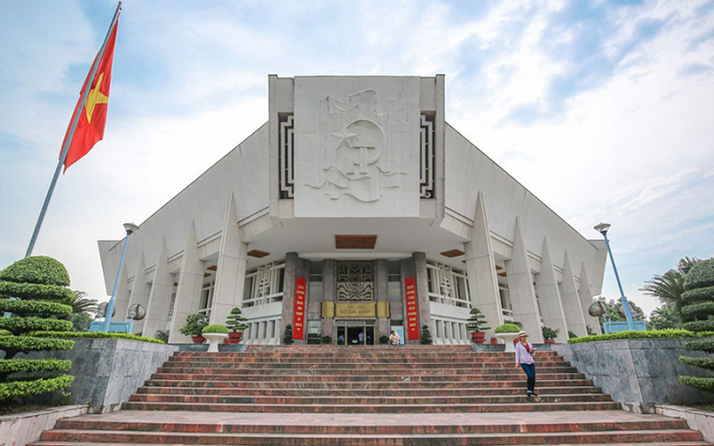 bảo tàng hồ chí minh